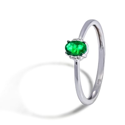 Diamantovy-prsten-biele-zlato-smaragd